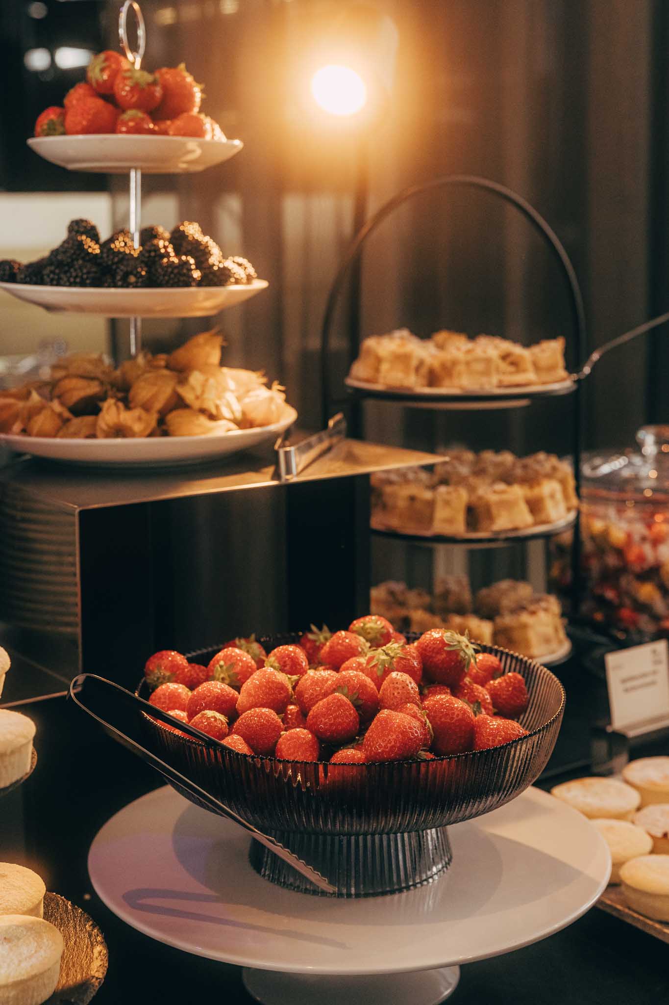 2025-05-14-IMH-PalaisBerg-Catering-0013-683x1024